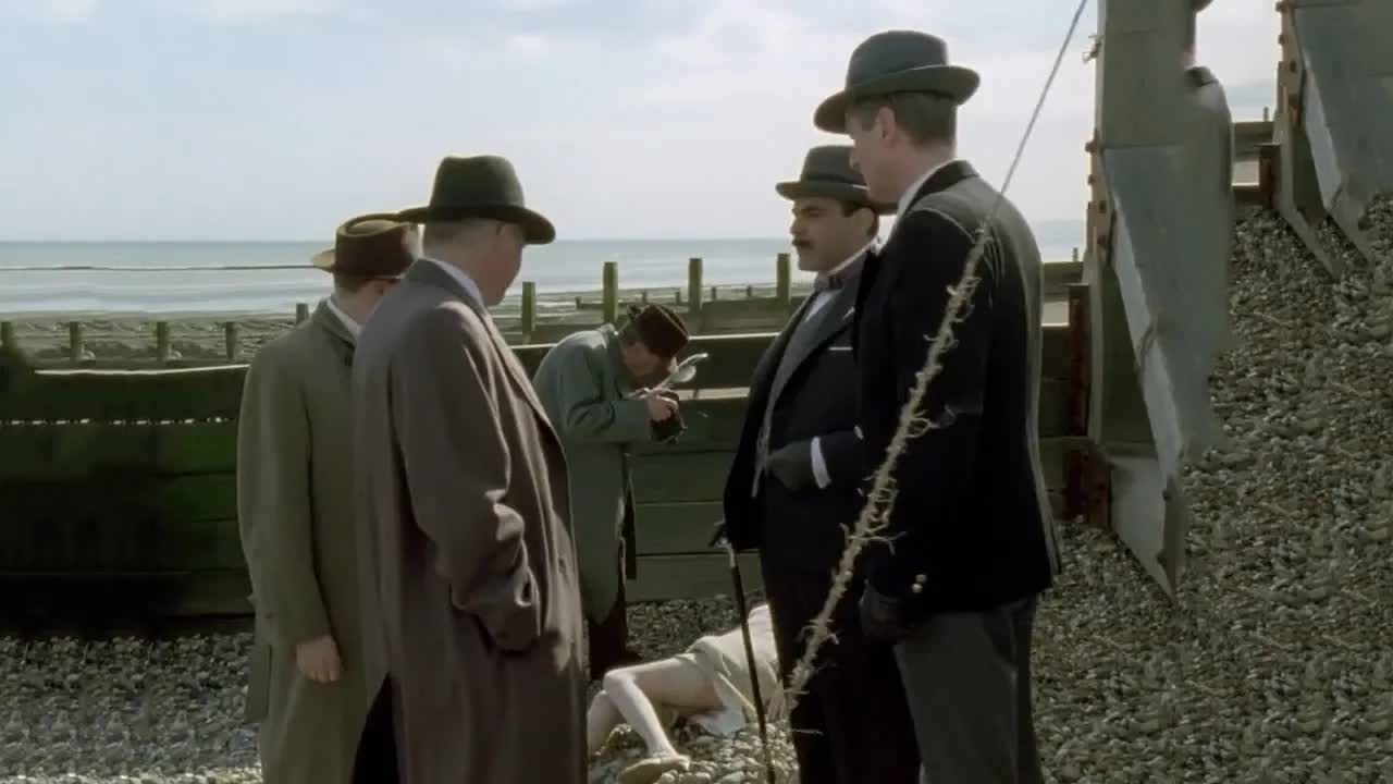 阿加莎经典悬疑小说改編《ABC謀殺案》神秘殺手隨機殺人挑站大偵探波洛