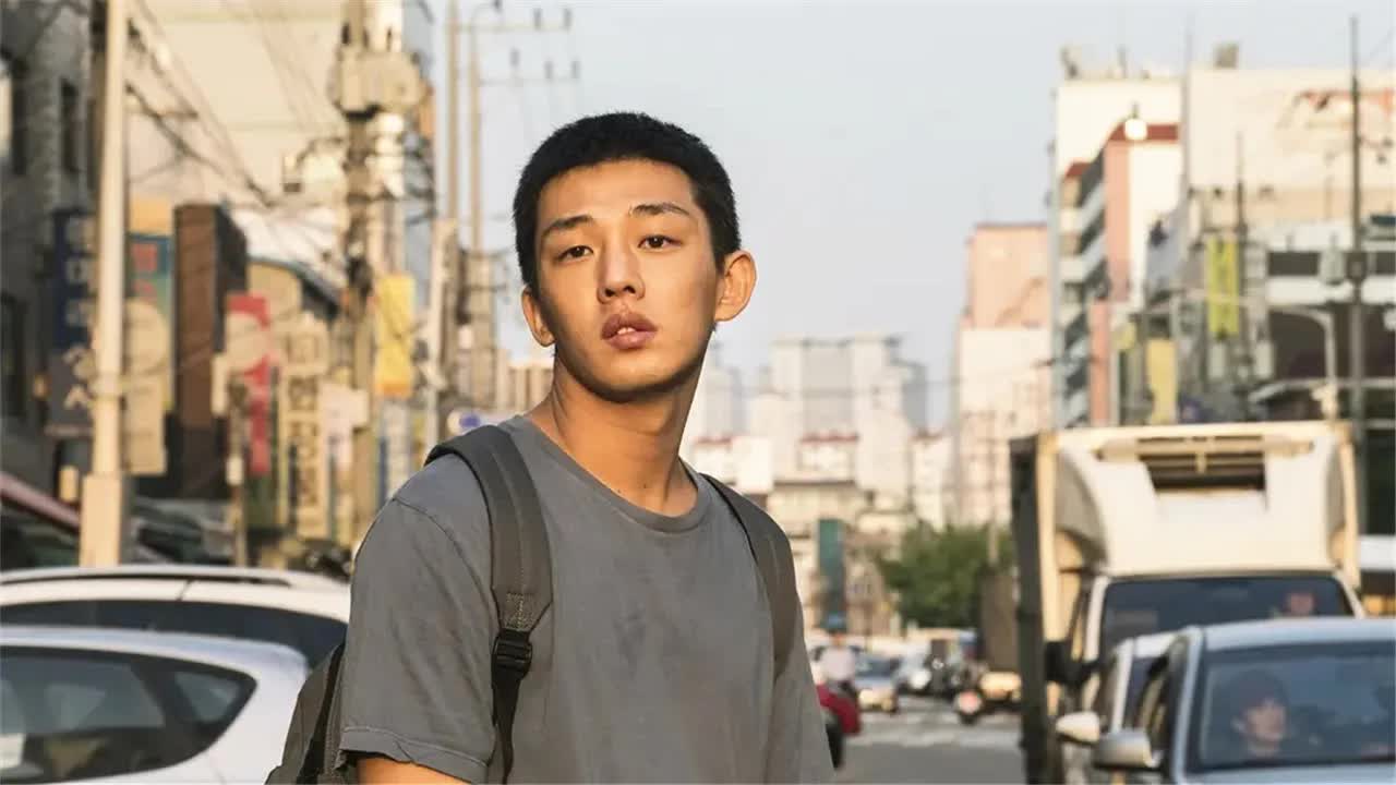 屌丝男发现富二代秘密，你玩我女人，我把你烧成灰！