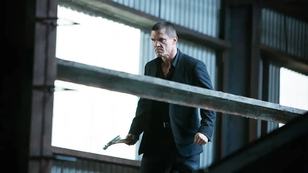 男子被囚禁20年，学会绝世武功，一人横扫100个壮汉！火爆犯罪片